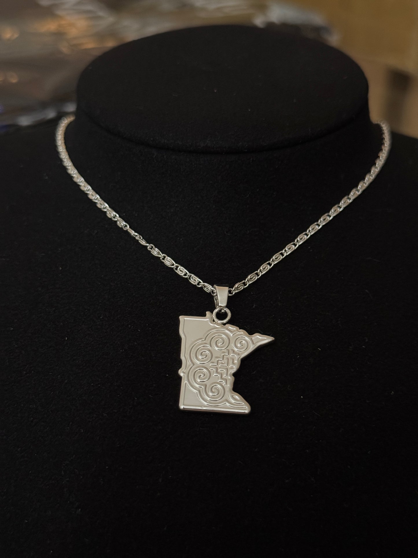 Yang Family of Minnesota Necklace