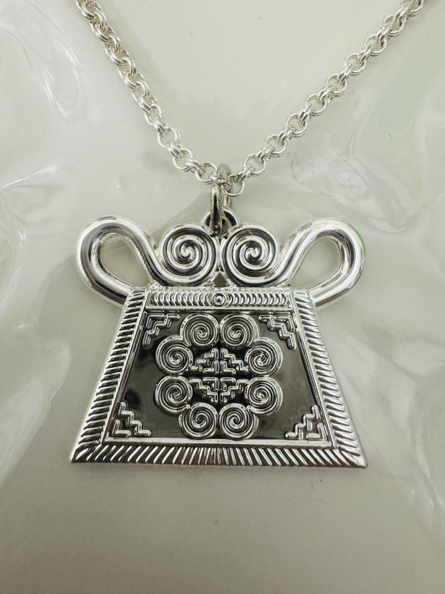 Small Pendent Necklace