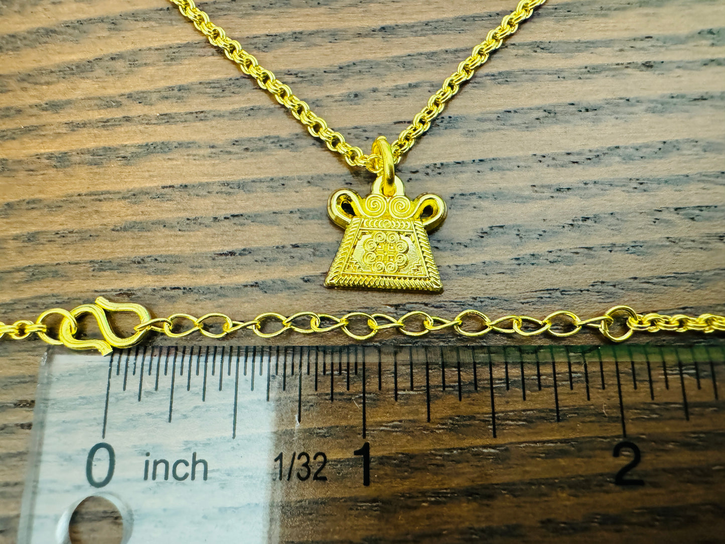 Tiny Pendent Necklace