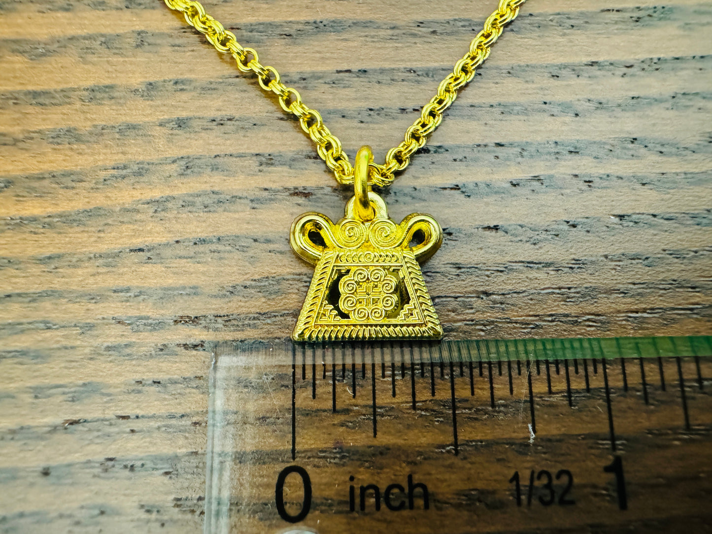 Tiny Pendent Necklace